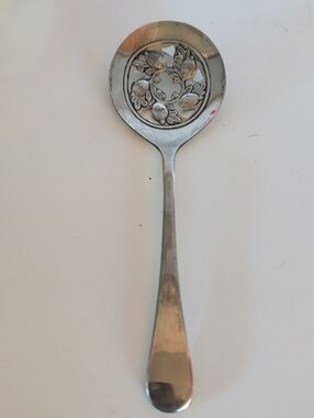 Sheffield England, Slotted 🌟 Silver plated Serving Spoon.